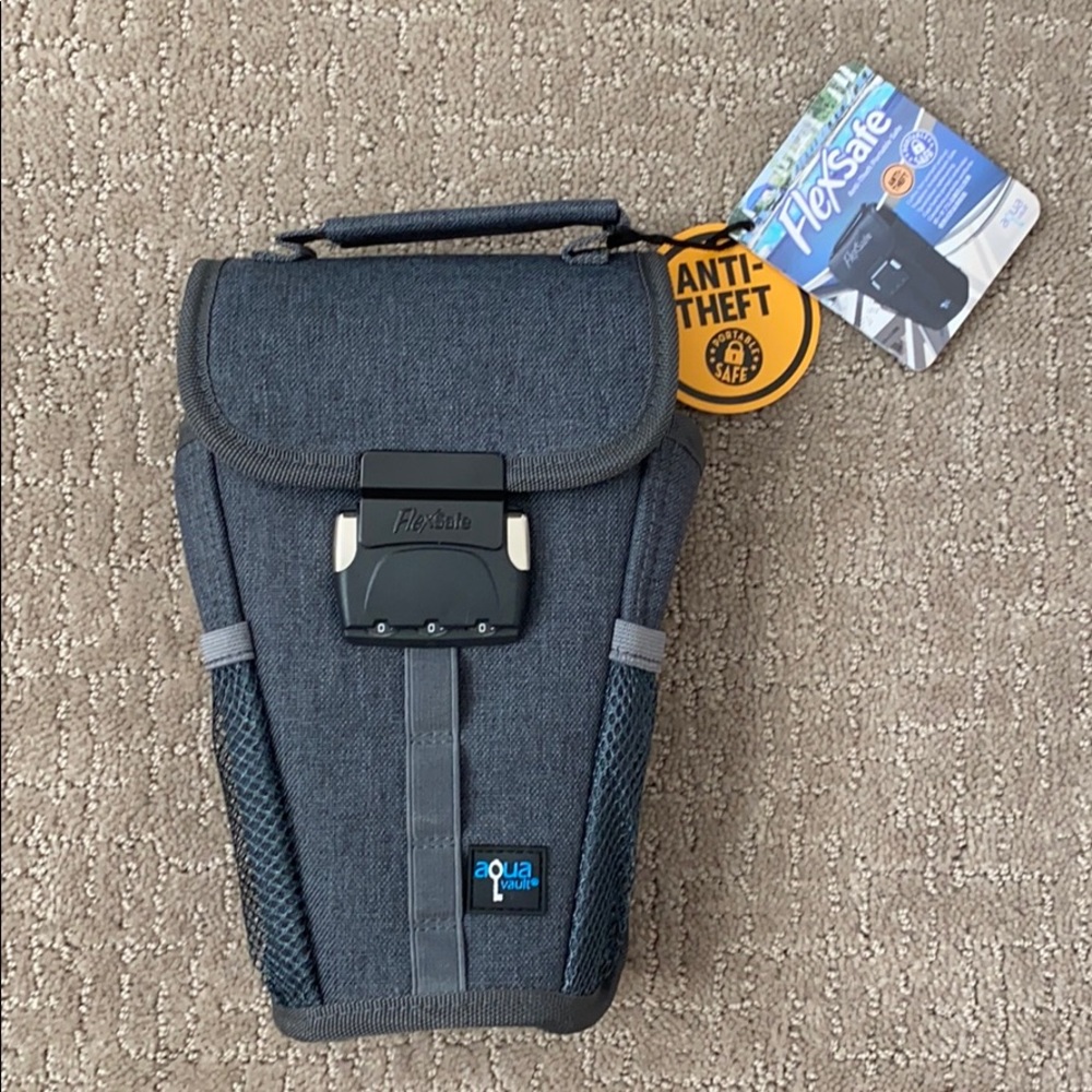 FlexSafe Aqua Vault - Brand New with Tags